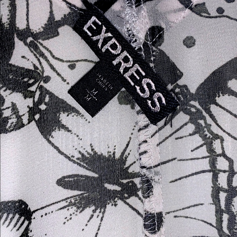 Express Blouse - Picture 4 of 4
